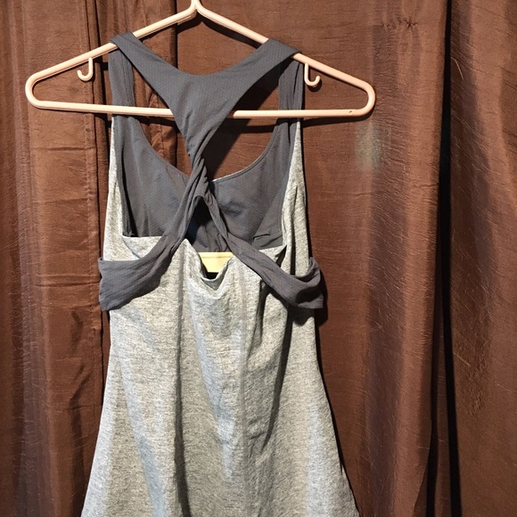 EUC Size 4🍋Lululemon athletic tank racer back - Picture 2 of 4